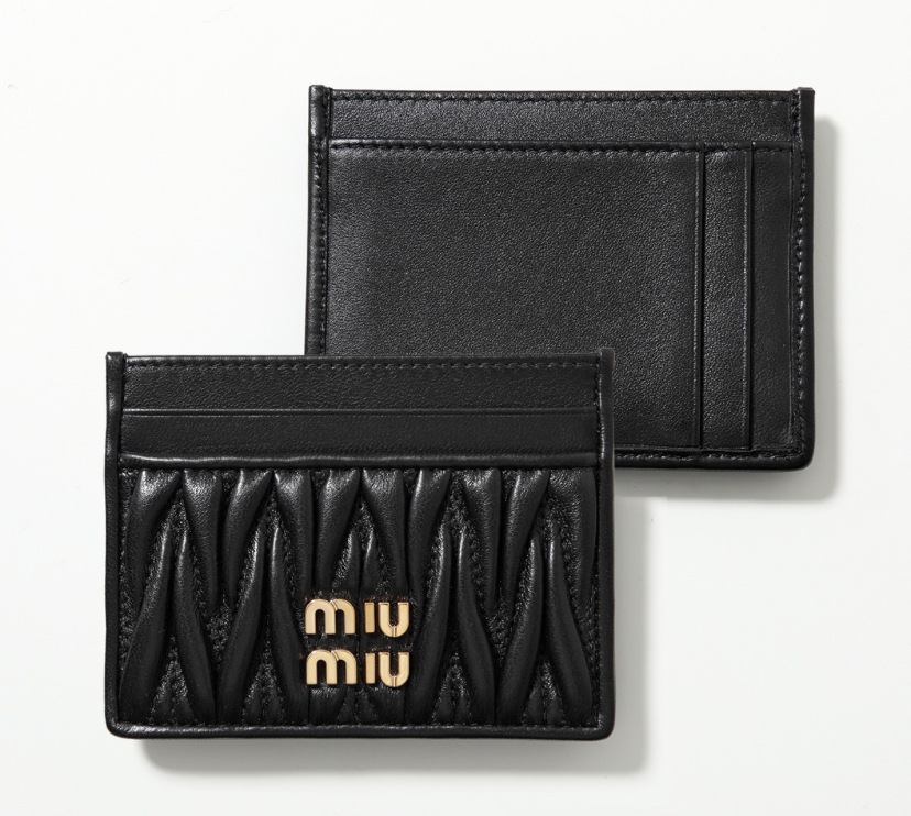 新品☆miumiu カードケース　名刺入れ Miu Miu ミュウミュウ パスケース／カードケース 名刺入れ