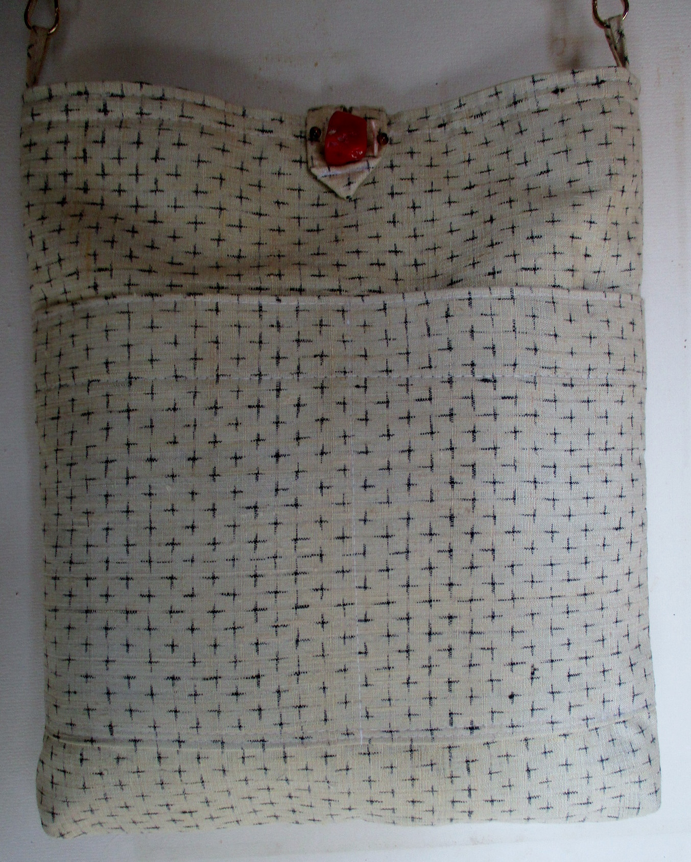 ８２７０　絣柄の紬で作ったポーチ/ポシェット