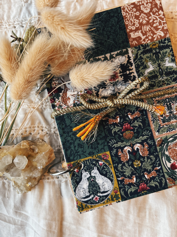 The Guardian Grimoire｜守護の書（あなたを映す個性診断ブック） 3枚目の画像