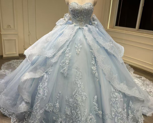 豪華ラメ入り水色オフショルウェディングドレス^_^付属品充実^_^フリーサイズ ウエディング カラードレス オフショル 編み上げ キラキラ 光沢