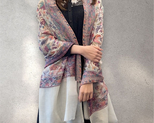 やわらかい〜のにバラ柄！カシミール産ジャマーワール・ストール やわらかい〜のにバラ柄！カシミール産ジャマーワール・ストール