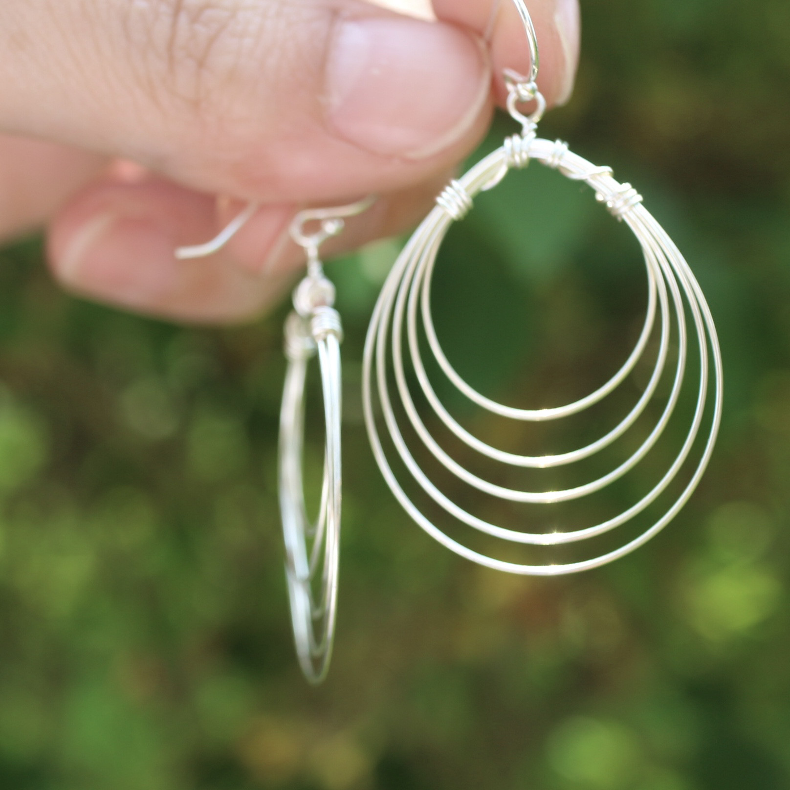 sv925 レイヤードフープピアス　金属アレルギー対応　イヤリング変更可