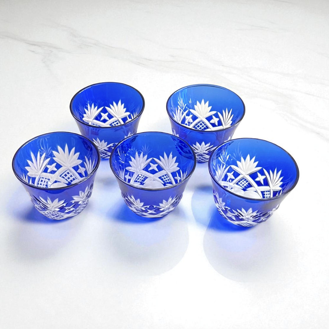 懐かしの昭和レトロ　切子ガラス お猪口 青 ５客組