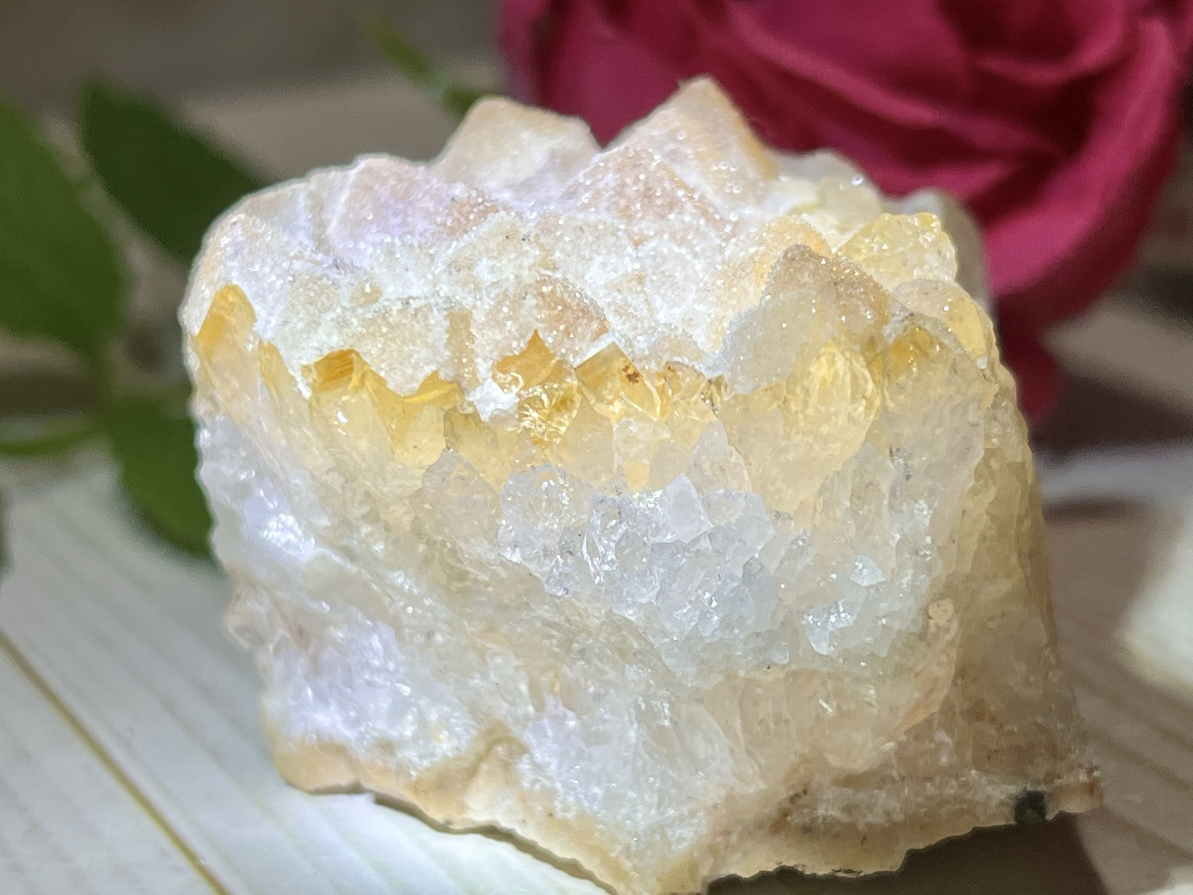 かわいい！ハート型シトリンクラスター　原石　フラワー付き かわいい！ハート型シトリンクラスター 原石 フラワー付き 【公式通販】