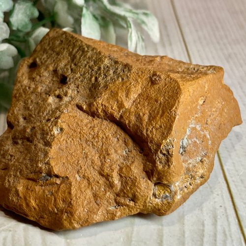 天然石 置物 赤褐色 金色、水石？ 危険や災難除けの守護石✨ イエロージャスパー 原石 ラフストーン