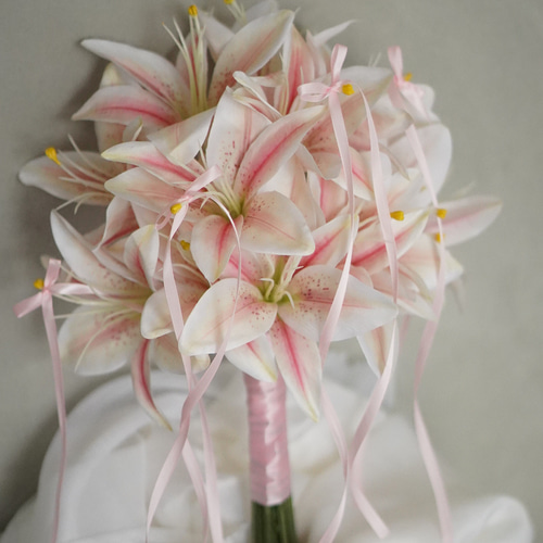 バレエコア ⌇﻿ ピンク ユリ リリー アーティフィシャルフラワーブーケ