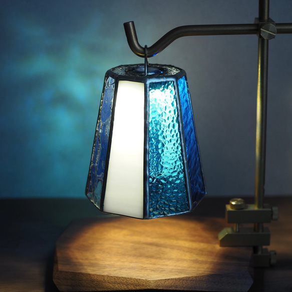 ステンドグラス製ランタンシェード『GlowShade』／ゴールゼロ対応／一点もの ステンドグラス製ランタンシェード『GlowShade』／ゴールゼロ