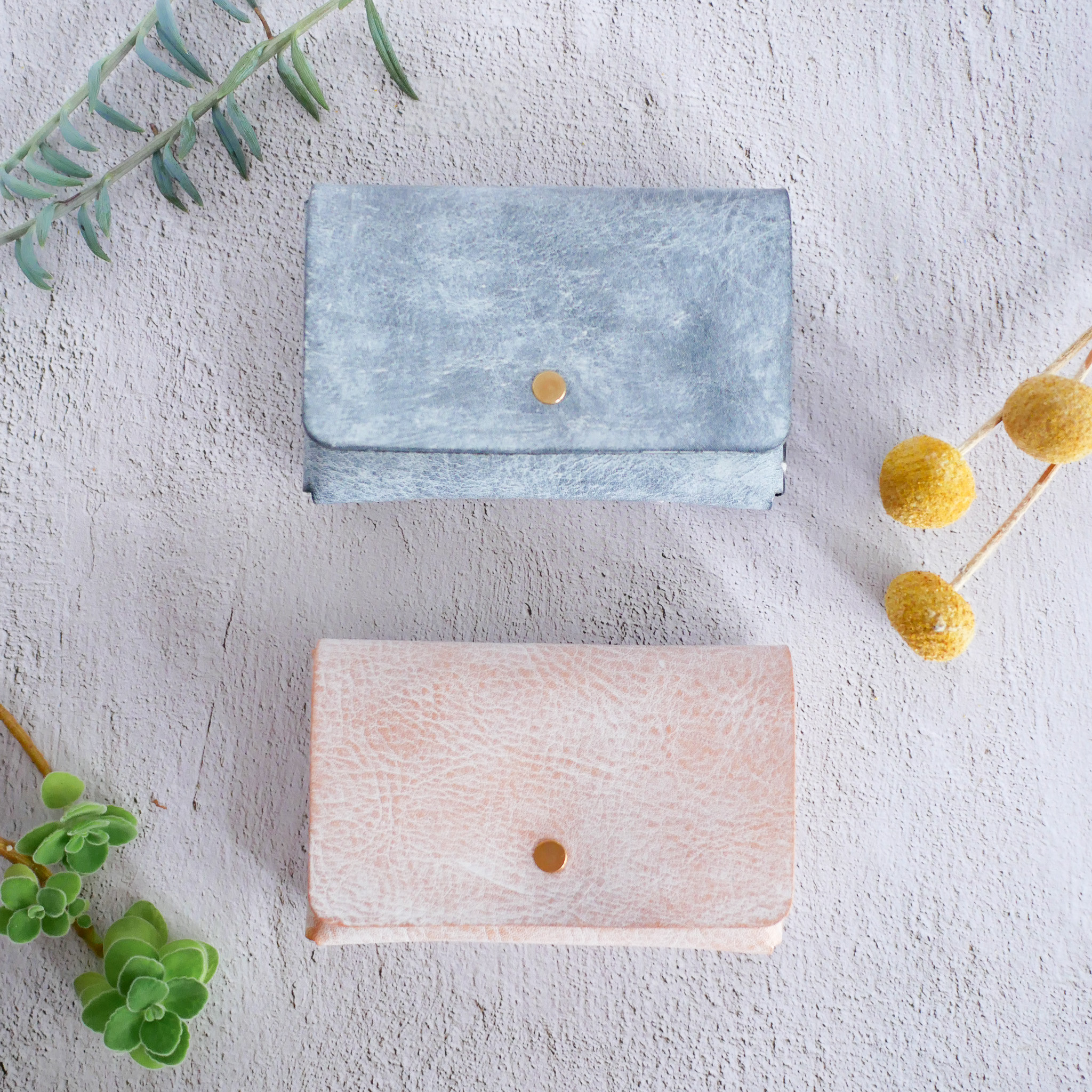 ➖NEW➖「シンプルカードケース」ホワイトワックス２カラー