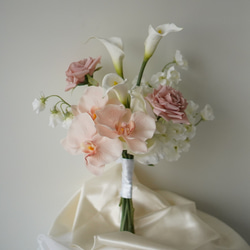 Urban Rose⌇﻿ バレエコア アーティフィシャルフラワー クラッチブーケ