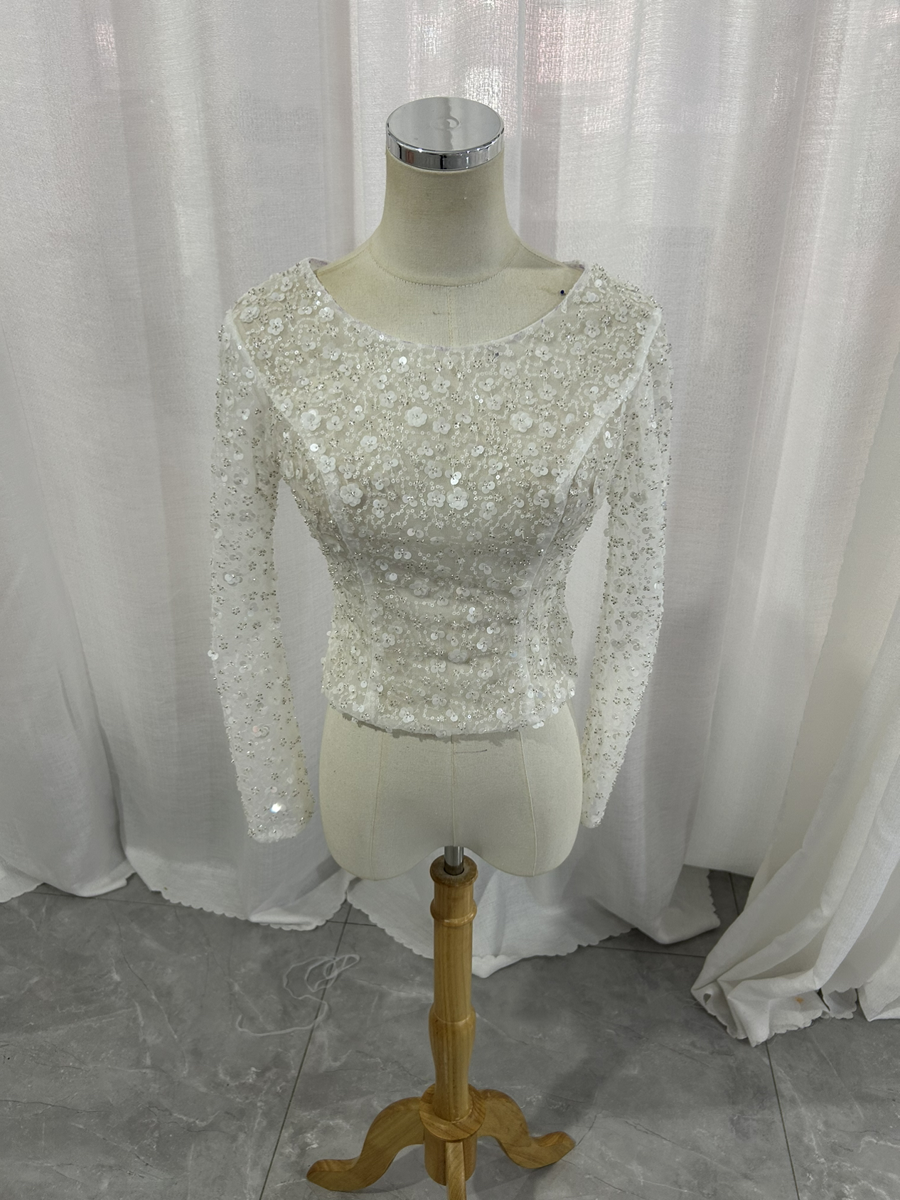 ボレロ 贅沢な小花総レース フランス風 ロングスリーブ 大人っぽい 結婚式