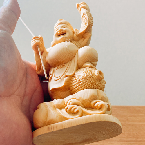 福を釣り上げる、笑顔の神様 ― 恵比寿像（木彫り） その他インテリア