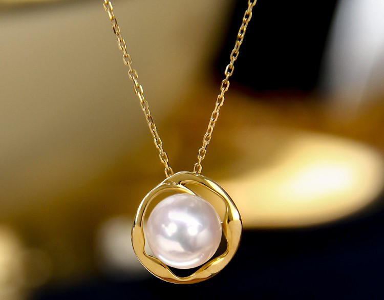 【La Corser】カラフルブルーム 8-8.5mm アコヤ真珠ペンダントトップ 18Kゴールド ハーフカバーデザイン 鎖骨チ