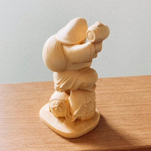 打ち出の小槌で福を招く神様 ― 大黒天像（木彫り） その他インテリア