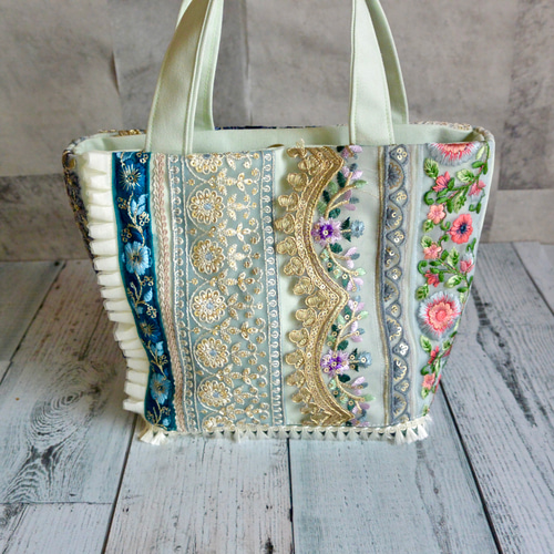 美しいインド刺繍リボントートバッグ④【Sサイズ】 トートバッグ