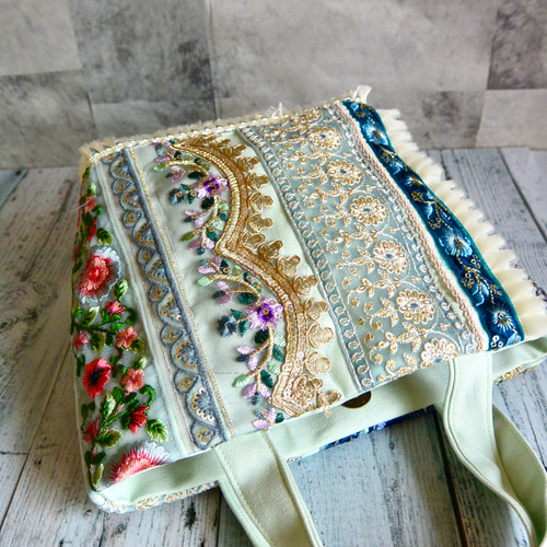 美しいインド刺繍リボントートバッグ④【Sサイズ】 トートバッグ muika