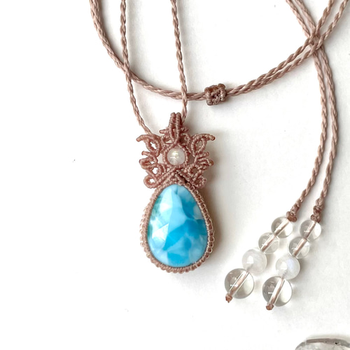 輝きのひと粒♪極上ラリマーの天然石マクラメ編みネックレス