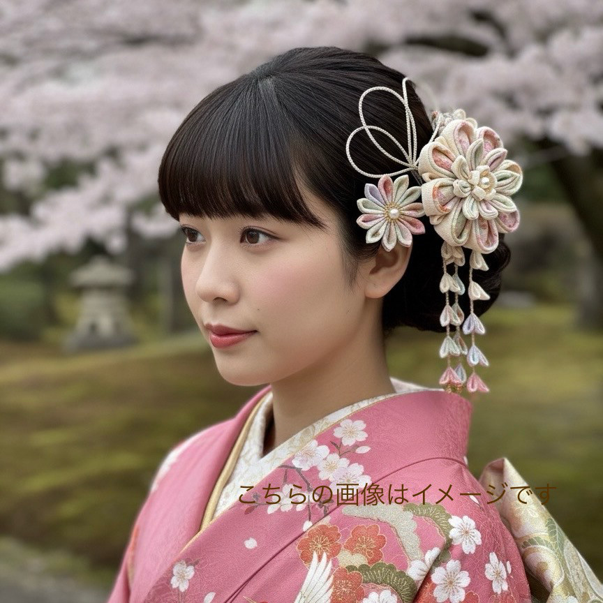 晴れの日髪飾り  つまみ細工 成人式  淡い柄入りの髪飾り 大振り髪飾り 卒業式  結婚式  色打掛  袴