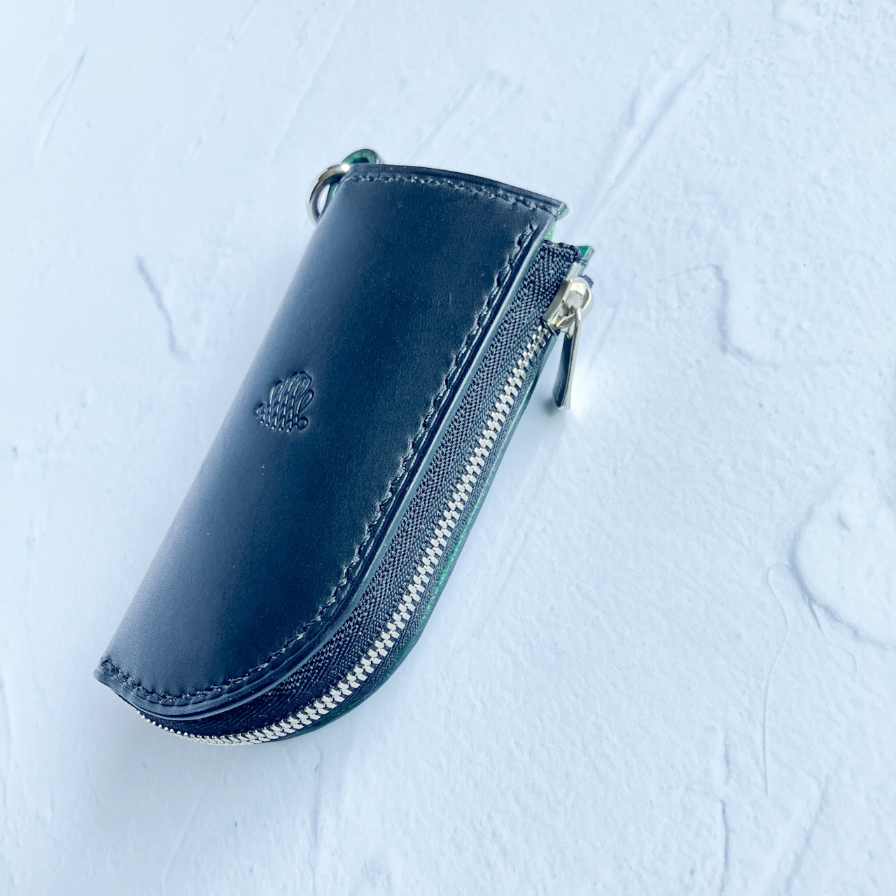 ジップキーケース（ブラック×グリーン）　スマートキー　革　イタリアンレザー　バイカラー