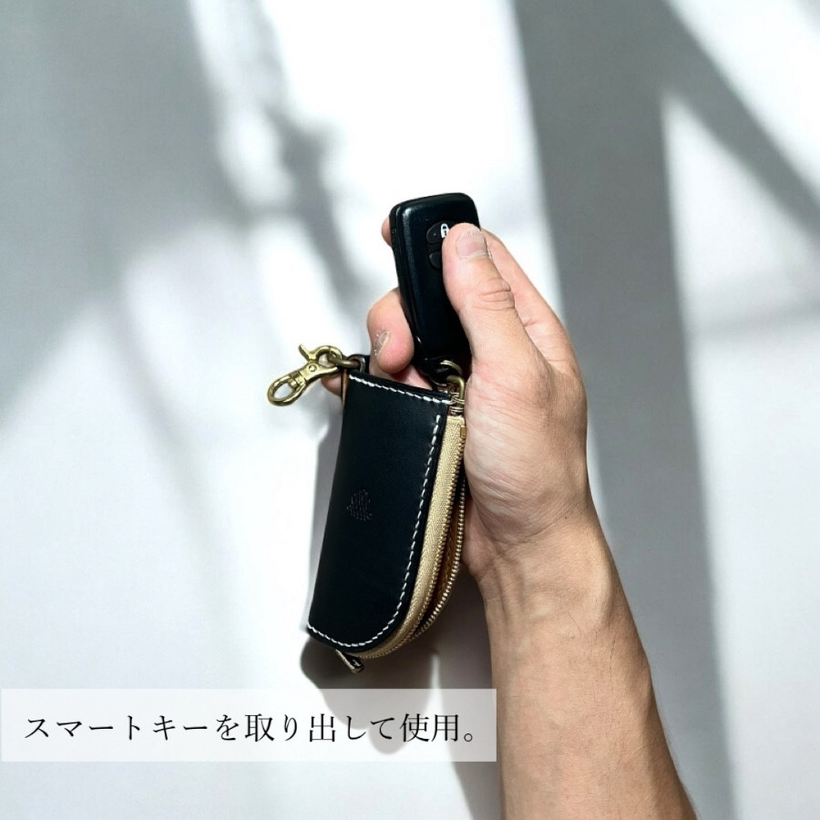 ジップキーケース（ブラック×グリーン）　スマートキー　革　イタリアンレザー　バイカラー