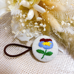 かすみ草 刺繍ヘアゴム くるみボタン ヘアゴム snoooom 通販 19453218