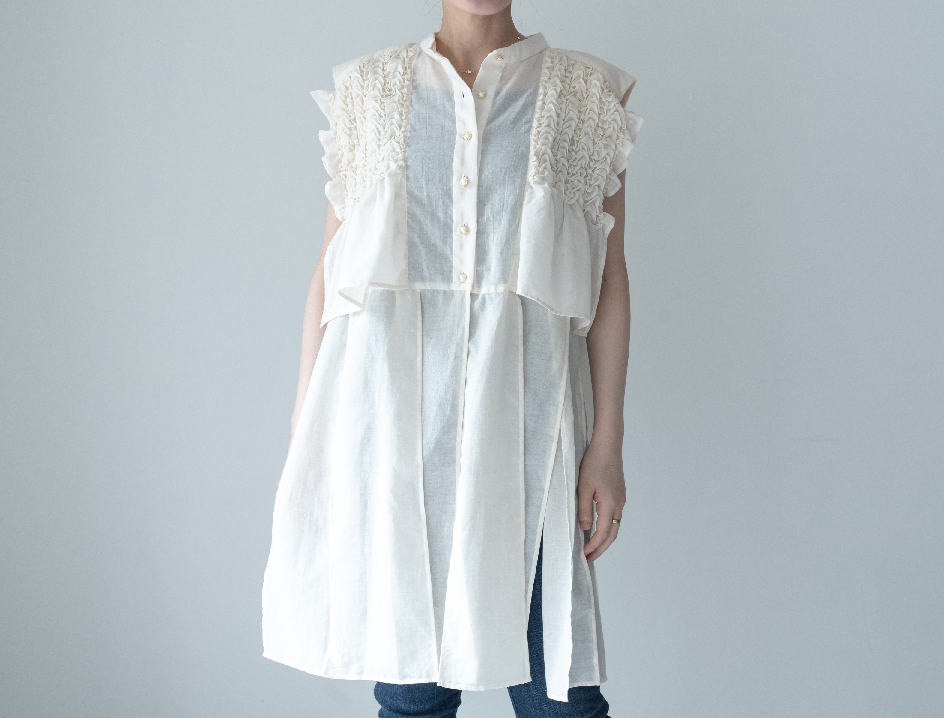 【受注生産】手刺繍ブラウス/White Star Sleeveless Blouse