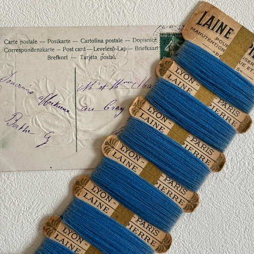 フランスアンティーク 糸巻き LAINE St-PIERRE ブルー系 未使用