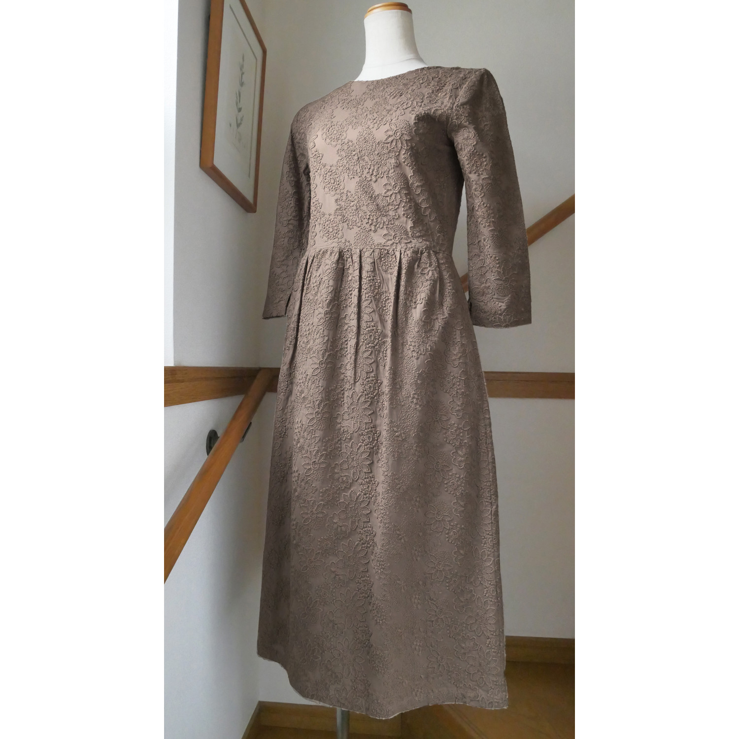 総刺繍　コットンワンピース　七分袖 / モカ(7.11号のみ)