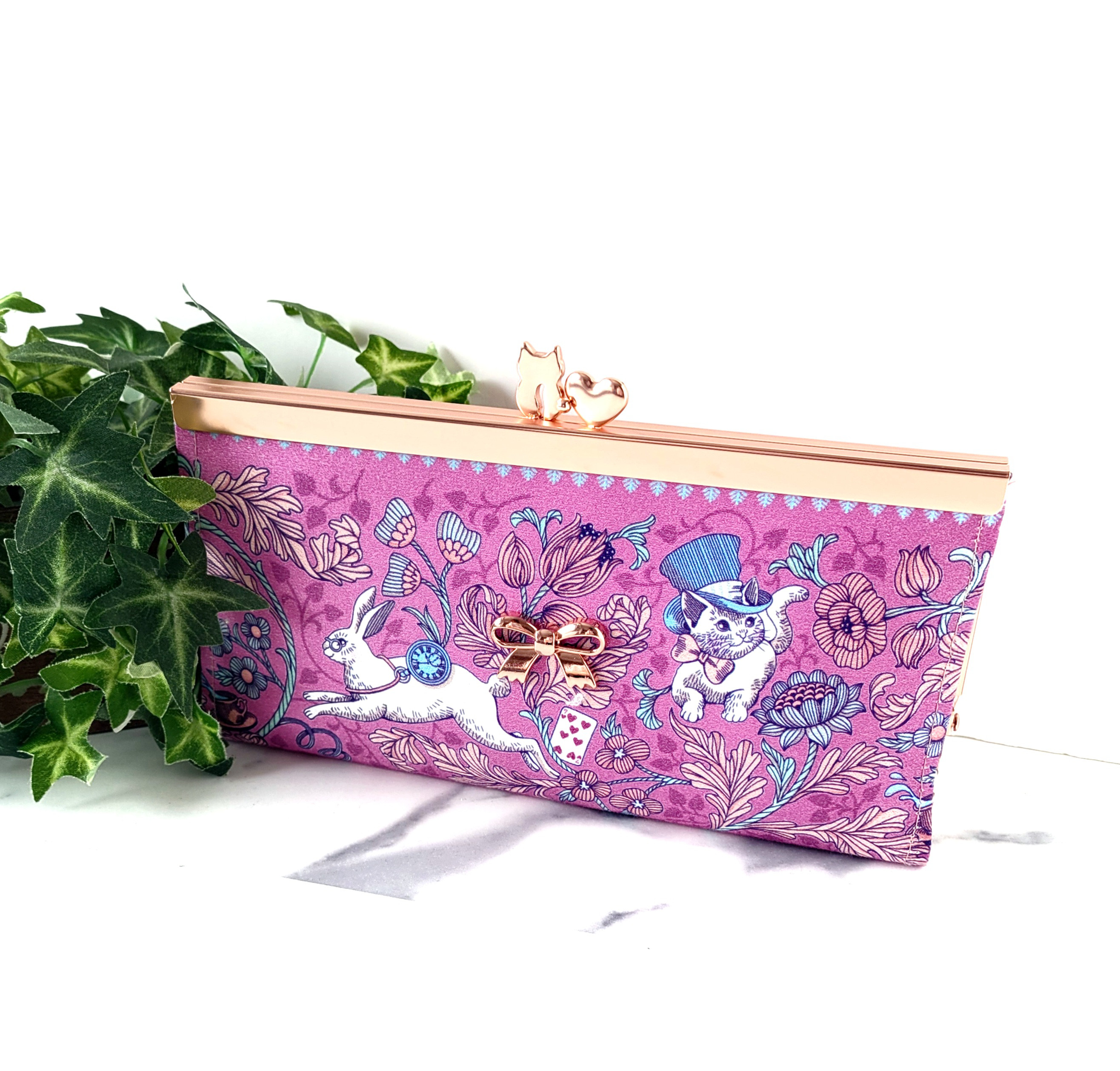 浮き足口金のじゃばら長財布(ポイズンベリー)