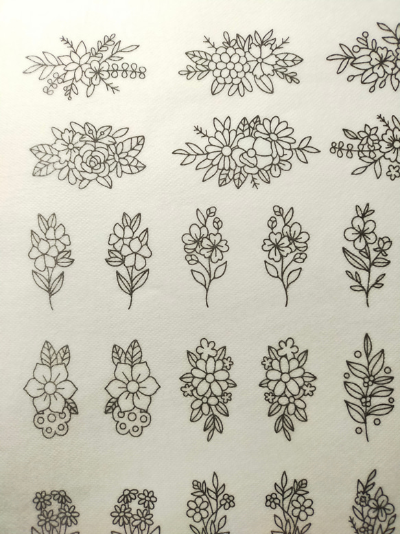 刺繍図案　水溶性接着シート　ワンポイント　花柄 2枚目の画像