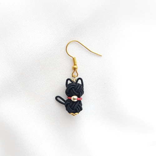 猫に恩返し（黒猫）保護猫寄付 水引 ピアス イヤリング 和風 和 ピアス