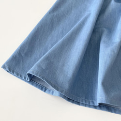 半袖シンプルAラインワンピース　* Soft Denim Light Blue *　襟元やや広めのボートネックタイプ 7枚目の画像