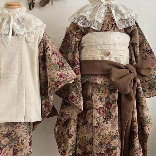 襟レースプレゼント】選べる‼︎アンティークローズ帯着物セット 子供服