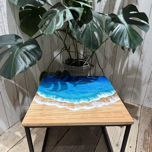 【美品】サイドテーブル　海　オーシャン　ビーチ　ターコイズブルー　レジンアート レジンアート サイドテーブル 海 テーブル インテリア