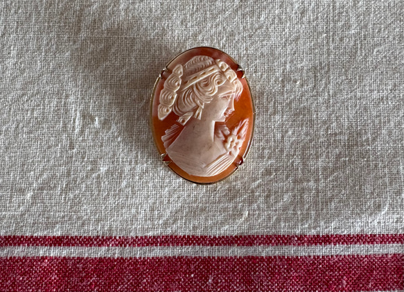 イタリアの古いカメオ Cameo アンティークカメオ　ブローチ　18KGF  Italy 【1点】 4枚目の画像