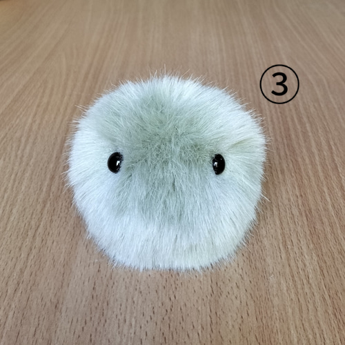 手のひらに、生きてるみたいな命の重み・もふもふのおともだち（みどり