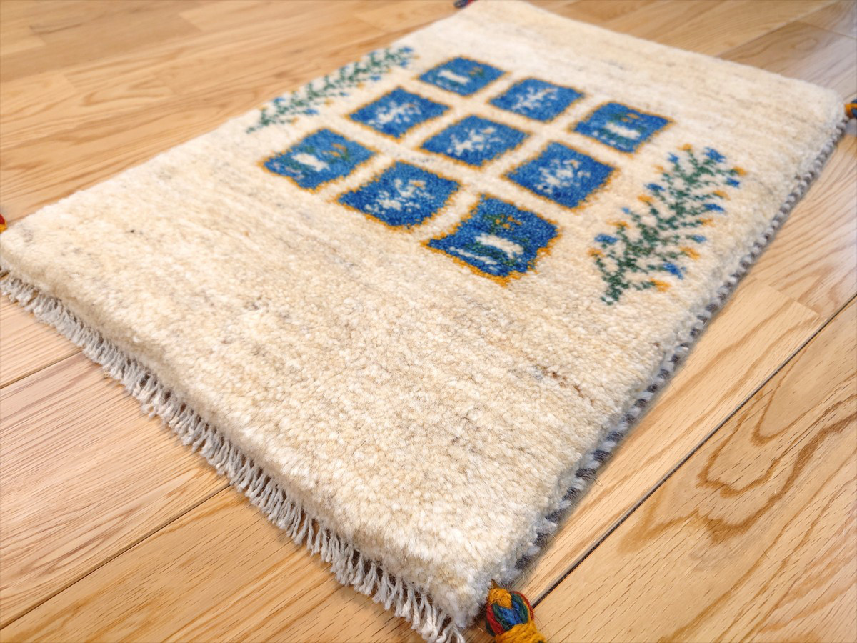 ペルシャ　ギャッベ　玄関マット小　56.5x38.5cm　ベージュ　アイボリー ブルー　パネル　NN19285