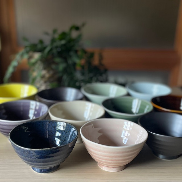 茶碗　うす彫りろくべ型茶碗　大きさ3種類　カラフル 2枚目の画像