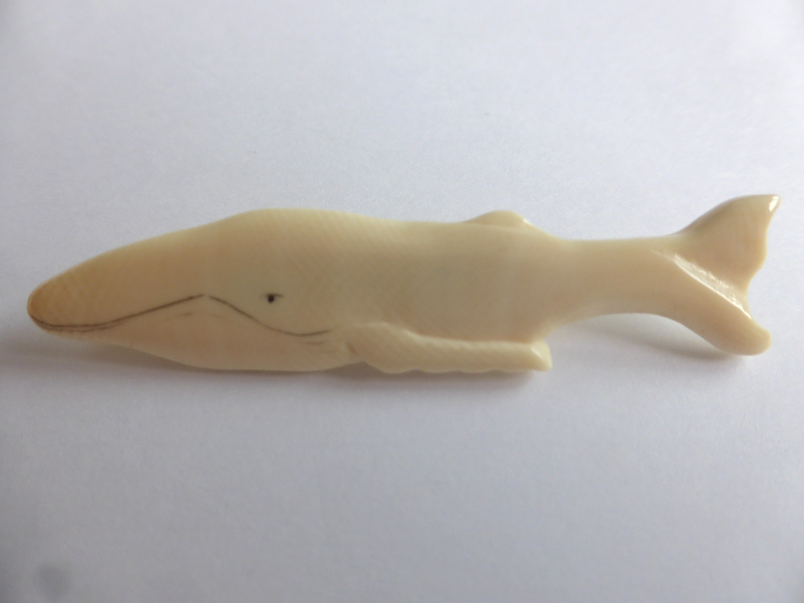 本象牙 くじらのブローチ(Ⅲ)