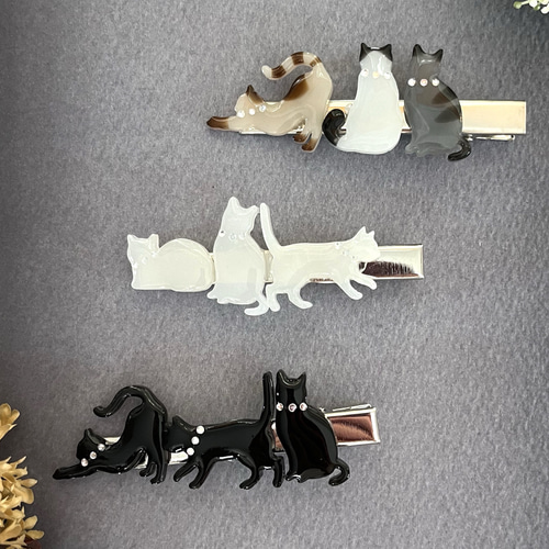 猫モチーフ・猫たちのひととき ヘアクリップ オーダーも可能 レジン