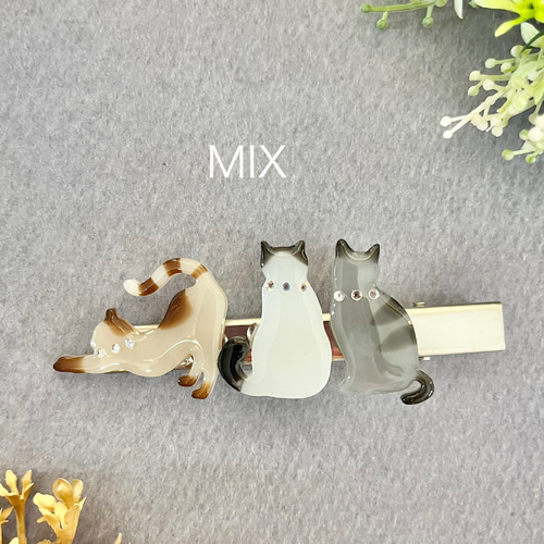 猫モチーフ・猫たちのひととき ヘアクリップ オーダーも可能 レジン