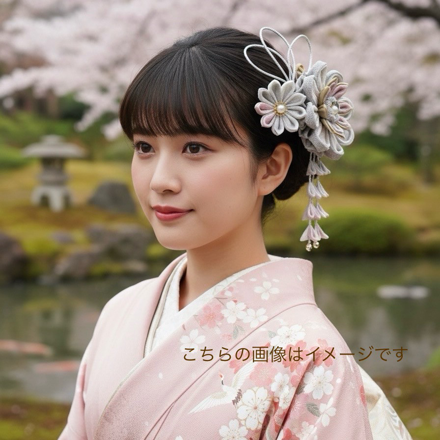 髪飾り成人式  つまみ細工髪飾りグレー大振り髪飾り 卒業式  結婚式  色打掛  袴 飾り紐  振袖髪飾り