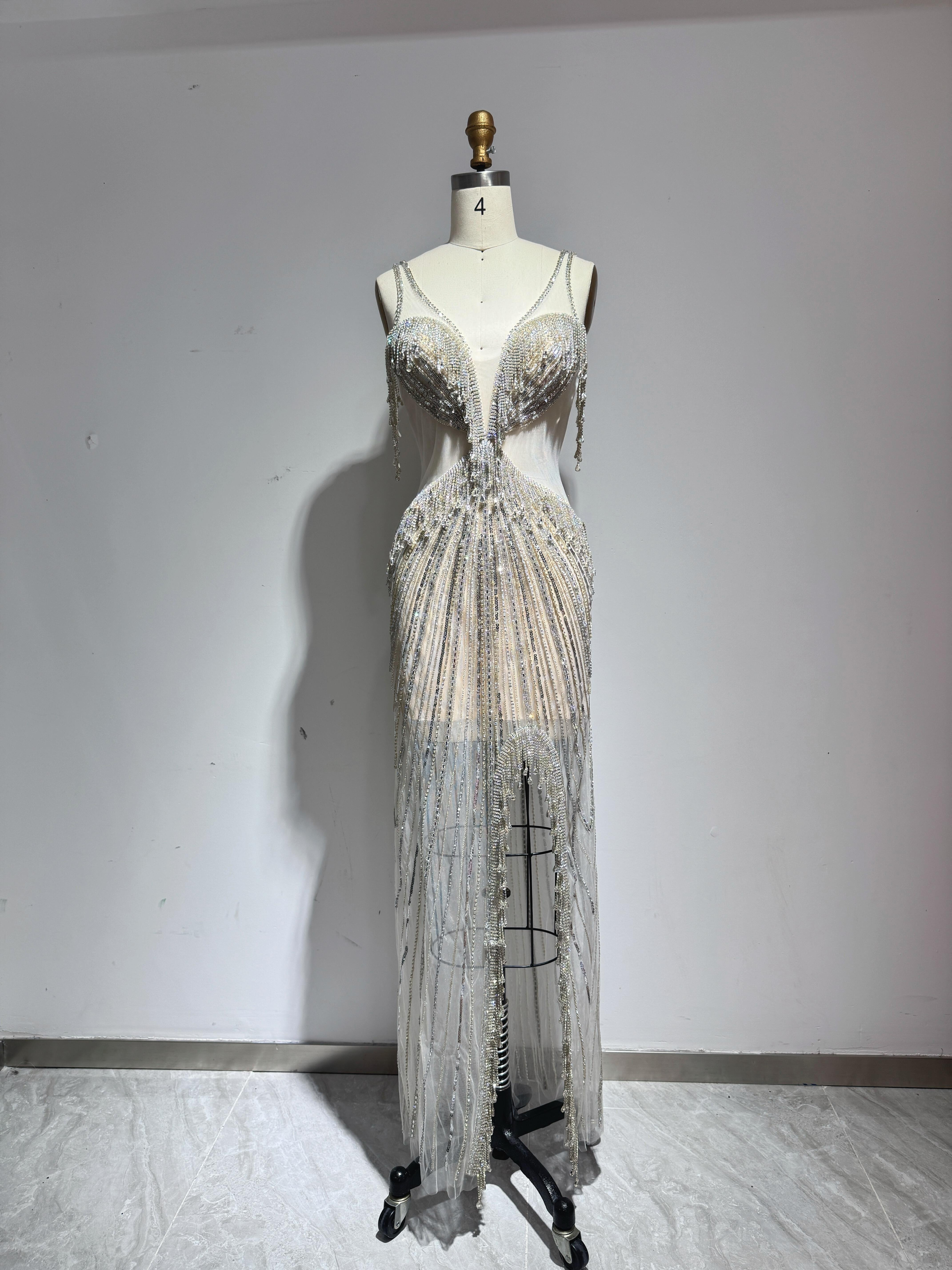 素敵　チュール　キラキラ　シースルー　セクシー パーティードレス　ロケーションフォト　ステージ衣装　オーダーサイズ演奏会