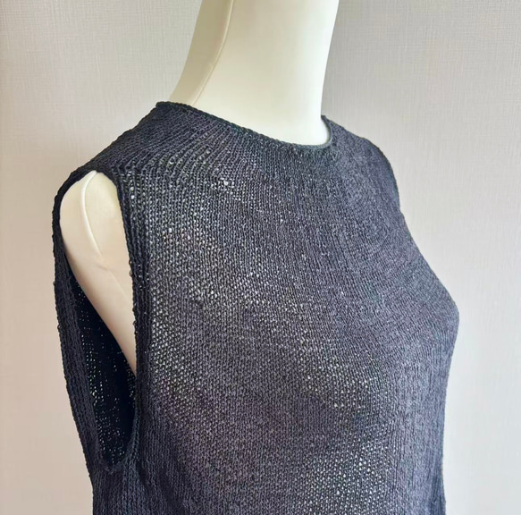 手編み ネコ柄 Aラインシルエット 夏にピッタリ(ネコ顔) 3枚目の画像