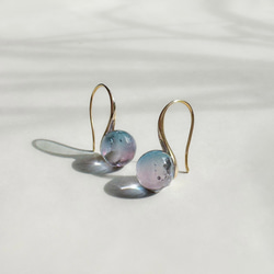 【涼しげピアス】オーロラ ドロップピアス ブルーパープル / 金具変更可（シルバー・イヤリング・ステンレス） 2枚目の画像