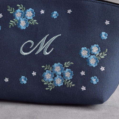 選べるイニシャル》ネモフィラの刺繍ポーチ マチあり コスメ 両面刺繍