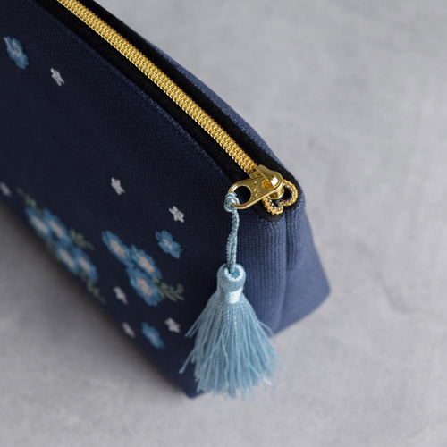 Happaj? 刺繍ポーチ ダークブルー 海の生き物】サガラ刺繍 ふたりポーチ 【全3種】 – nipopo