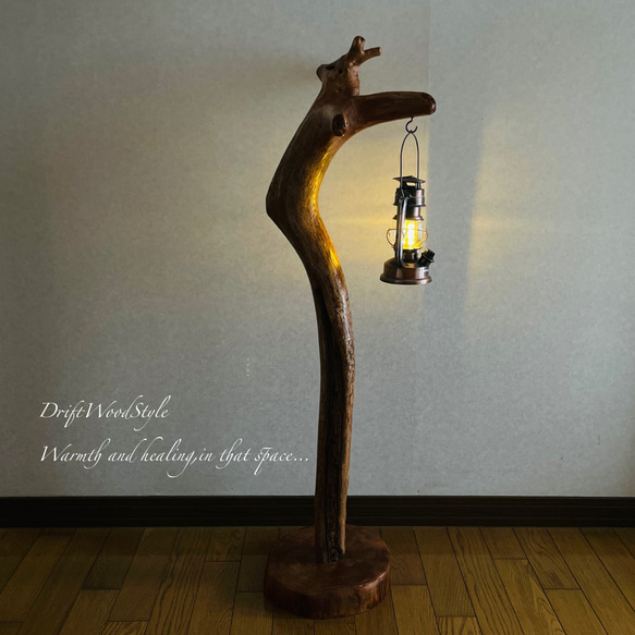 流木インテリア 芸術的な造形が美しい流木スタンド ランタンやエアプラントを飾れる置物 北欧 照明 N94 2枚目の画像