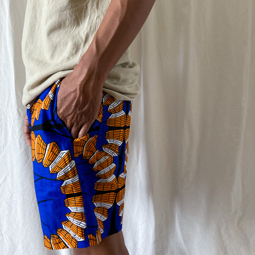 アフリカ布 アフリカンプリント ハンドメイド パンツ ハーフパンツ クロップド ショートパンツ アフリカ布 ハンドメイド ユニセックス | JUA