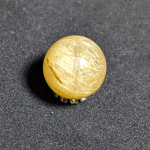 ゴールドルチルクォーツ 1粒売り 12ミリ 濃密に内包する金針がきれい