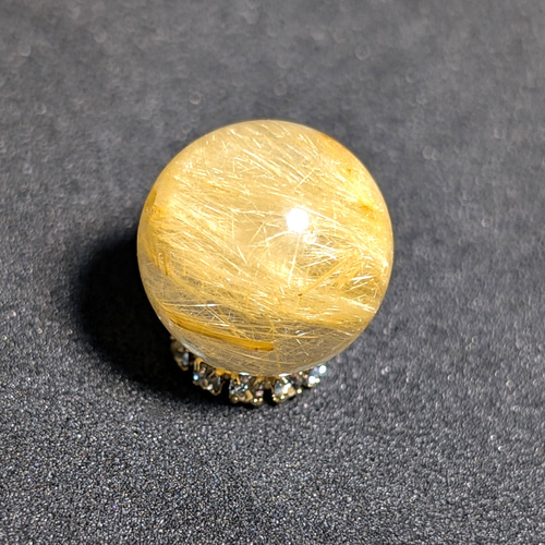 一点物【迫力満点】ゴールド タイチンルチル 10ミリ 貫通穴あり お守り石 ゴールドルチルクォーツ 1粒売り 12ミリ 濃密に内包する金針がきれい